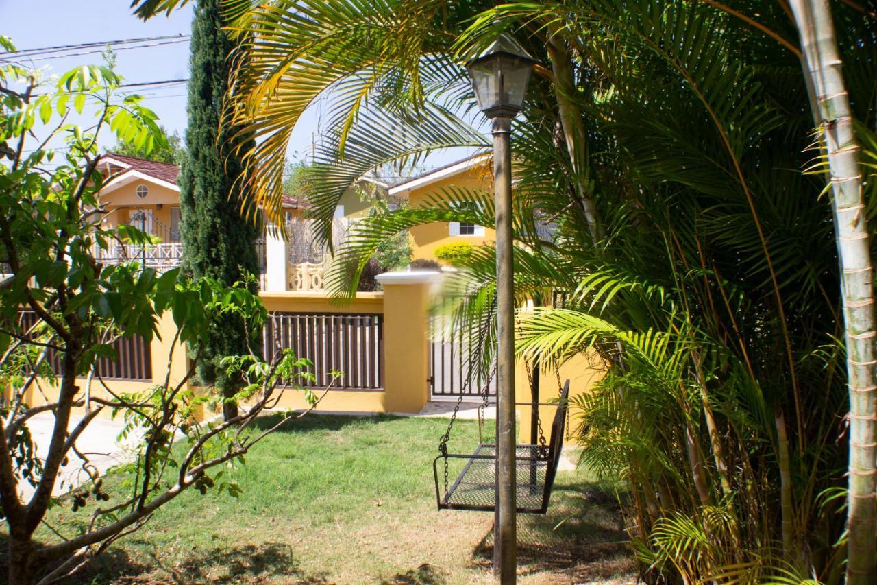 The Vista Inn ฟาลมัธ ภายนอก รูปภาพ